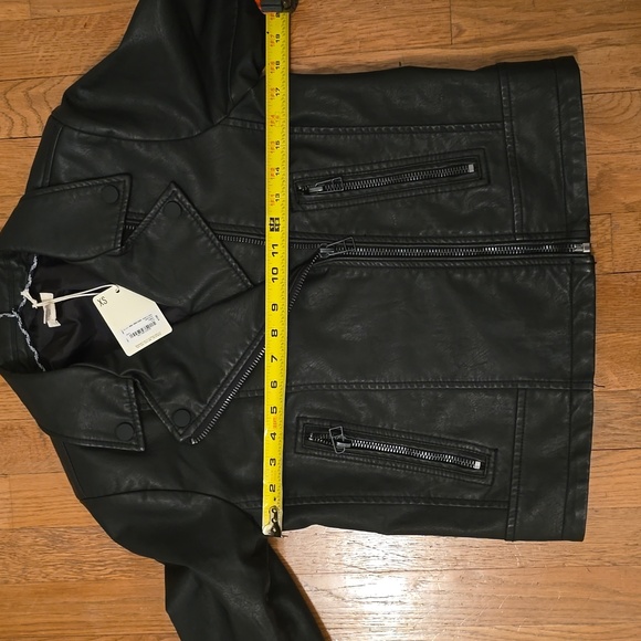 A.N.A. BRAND WOMENS BLACK IMITATION LEATHER JACKET SIZE XS - Picture 10 of 16